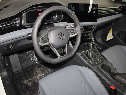 New 2026 Volkswagen Jetta SEL image 4