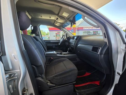 Used 2012 Nissan Armada SV AWD/4WD image 17