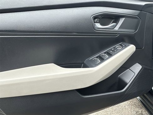 Used 2025 Honda Accord LX image 21