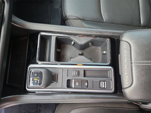 Certified 2023 Nissan Pathfinder SL image 22