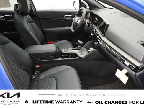 New 2026 Kia Sportage X-Line w/ X-Line Premium Package AWD/4WD image 16