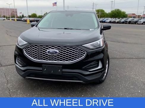 Used 2024 Ford Edge SEL image 3