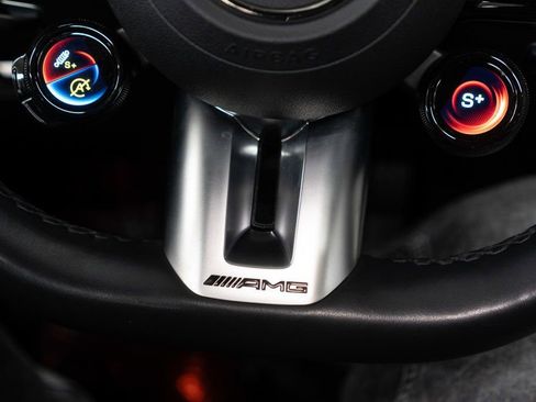 Used 2025 Mercedes-Benz GLC 43 AMG 4MATIC image 20