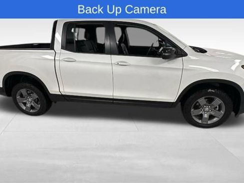 Used 2024 Honda Ridgeline TrailSport image 2