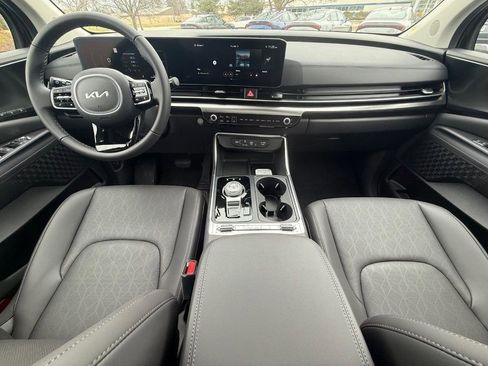 New 2026 Kia Carnival SX image 17