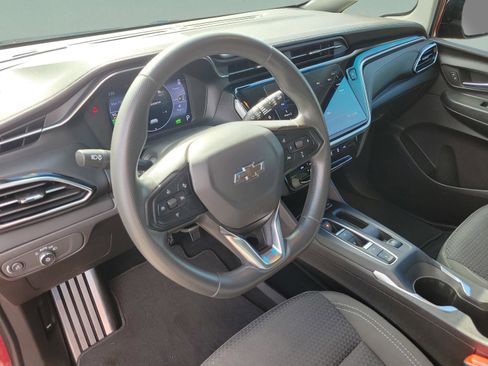 Used 2023 Chevrolet Bolt LT image 13