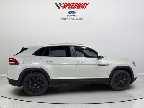 New 2026 Volkswagen Atlas Cross Sport SE AWD/4WD image 11