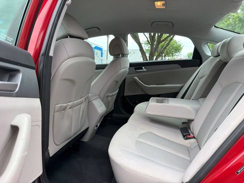 Used 2017 Hyundai Sonata SE FWD image 13