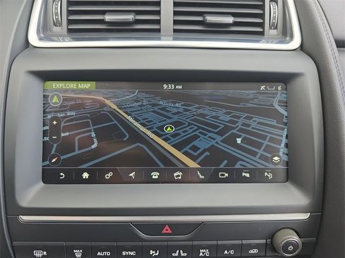 Used 2019 Jaguar E-PACE SE image 25