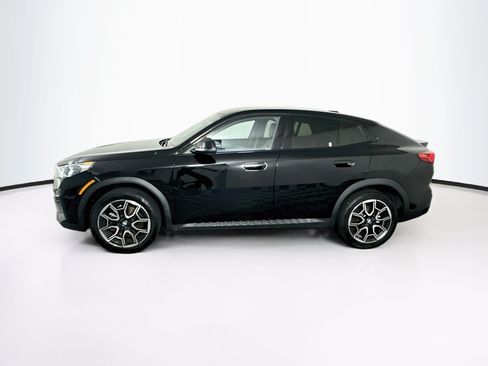 Used 2026 BMW X2 xDrive28i AWD/4WD image 4