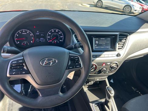 Used 2021 Hyundai Accent SE image 27