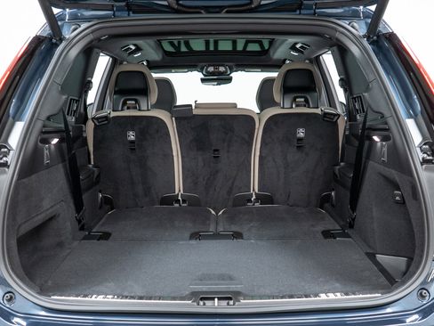 New 2026 Volvo XC90 B6 Core image 10