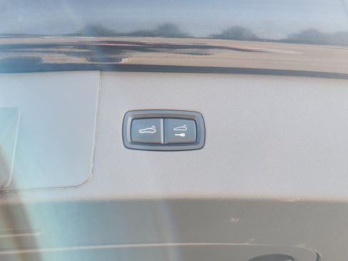 Used 2020 Porsche Cayenne AWD/4WD image 27