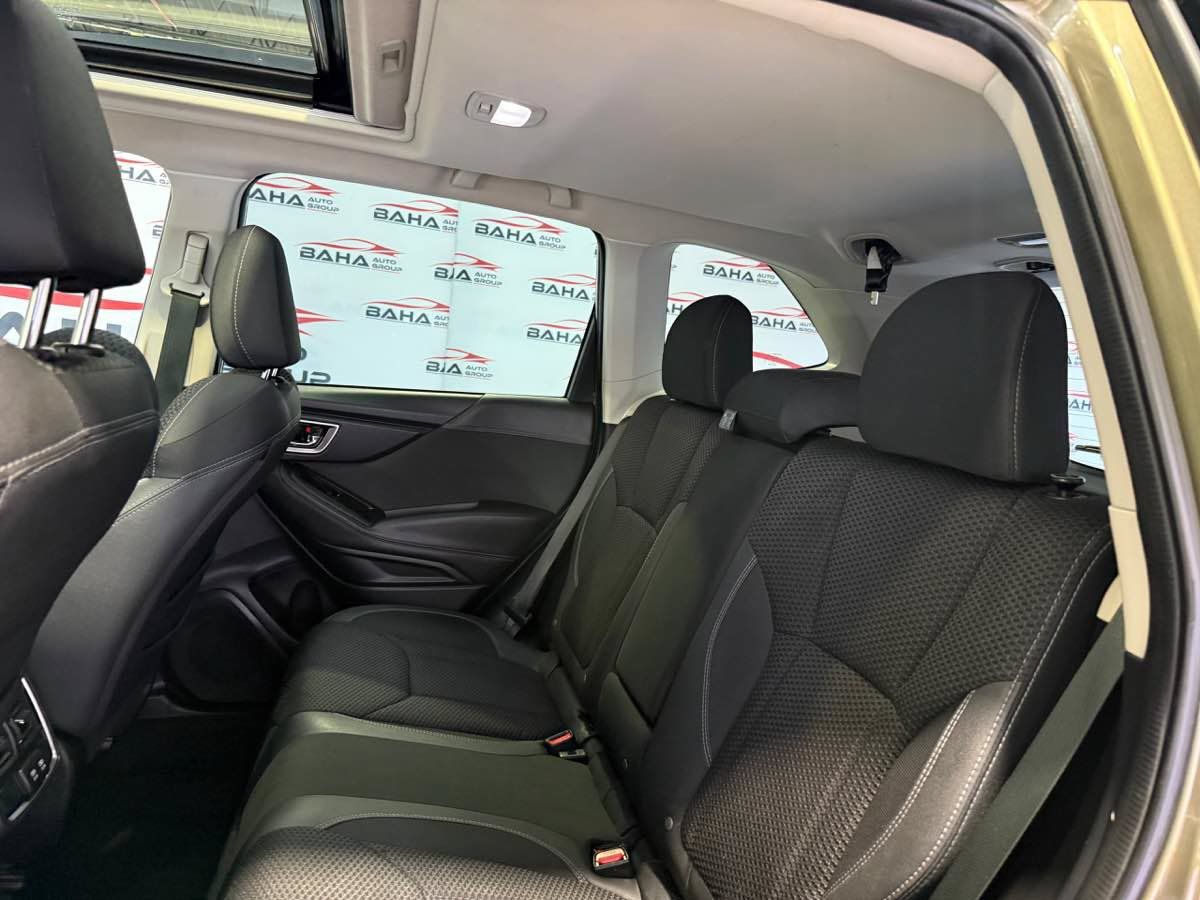 Used 2022 Subaru Forester Premium AWD/4WD image 38