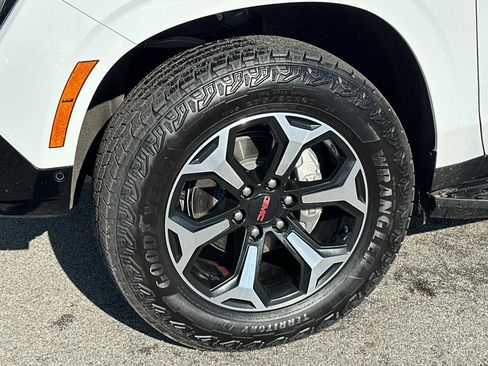 Used 2026 GMC Yukon AT4 image 48