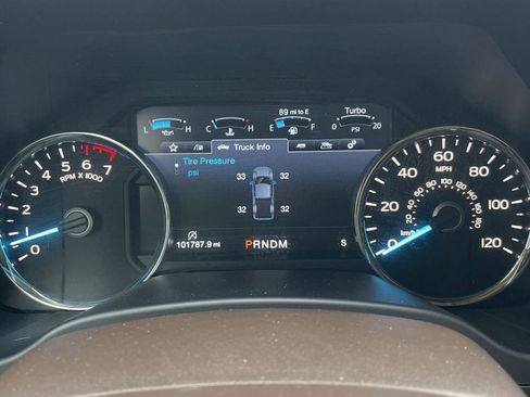 Used 2018 Ford F150 Lariat w/ Equipment Group 502A Luxury image 10