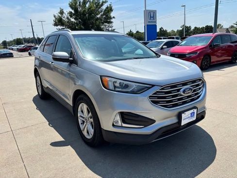 Used 2020 Ford Edge SEL AWD/4WD image 3