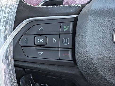 New 2025 Jeep Grand Cherokee L Altitude image 19