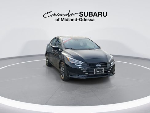 Used 2025 Nissan Versa SV image 2