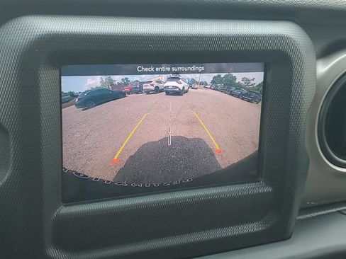 Used 2021 Jeep Wrangler Unlimited Sport AWD/4WD image 26