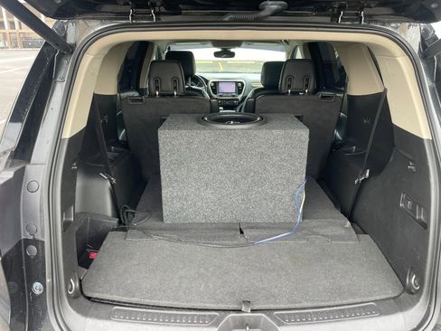 Used 2019 GMC Acadia Denali AWD/4WD image 10