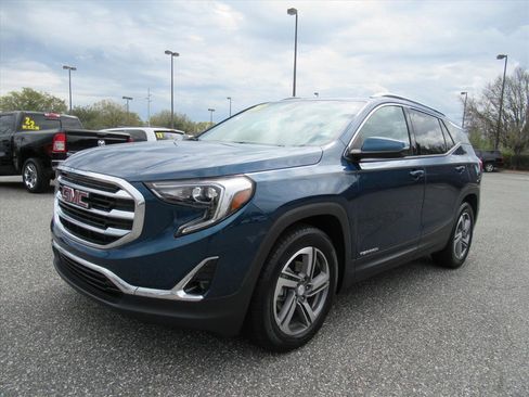 Used 2020 GMC Terrain SLT w/ Preferred Package image 3