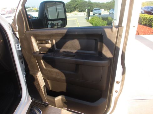 Used 2023 RAM 2500 Tradesman image 12