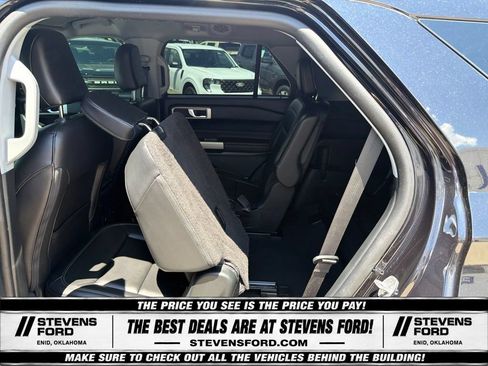 Used 2023 Ford Explorer XLT w/ Equipment Group 202A AWD/4WD image 38