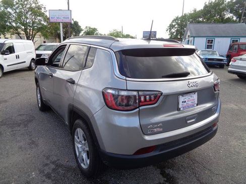 Used 2022 Jeep Compass Latitude w/ Convenience Group AWD/4WD image 11