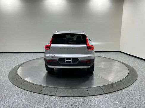 Used 2019 Volvo XC40 T5 Momentum AWD/4WD image 8