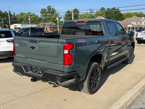 Used 2025 Chevrolet Silverado 1500 LT Trail Boss w/ LT Trail Boss Premium Package AWD/4WD image 6