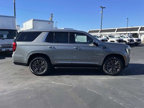 New 2026 GMC Yukon Elevation image 4