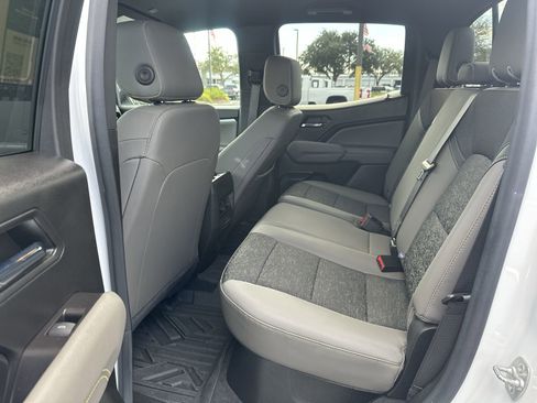 Used 2024 Chevrolet Colorado ZR2 image 31