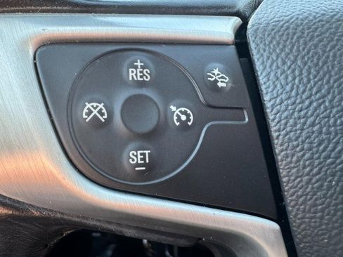 Used 2020 GMC Terrain SLE w/ Driver Convenience Package image 16