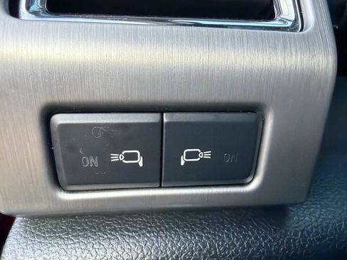 Used 2015 Ford F150 Platinum w/ Technology Package AWD/4WD image 40
