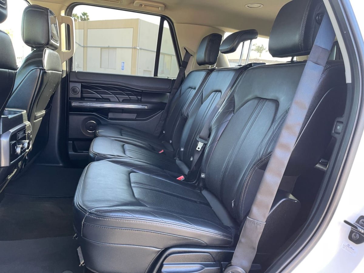 Used 2019 Ford Expedition Platinum RWD image 24