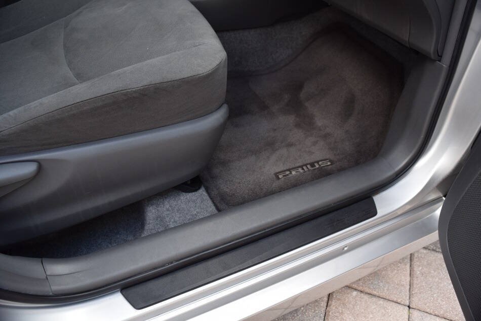 Used 2010 Toyota Prius Two w/ Preferred Accessory Pkg FWD image 54