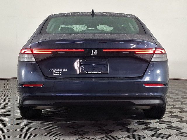 Used 2025 Honda Accord SE image 8