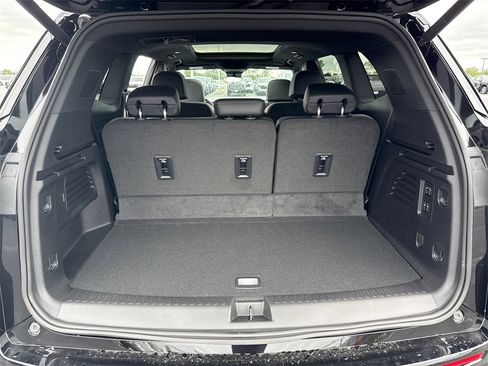 New 2026 Buick Enclave Sport Touring w/ Power Package image 31