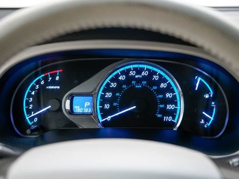 Used 2014 Toyota Sienna XLE FWD image 26