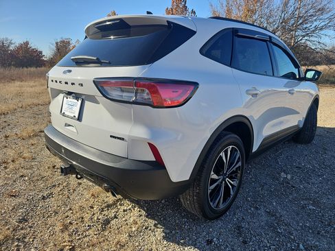 Used 2021 Ford Escape SEL w/ SEL Stealth AWD Package image 4