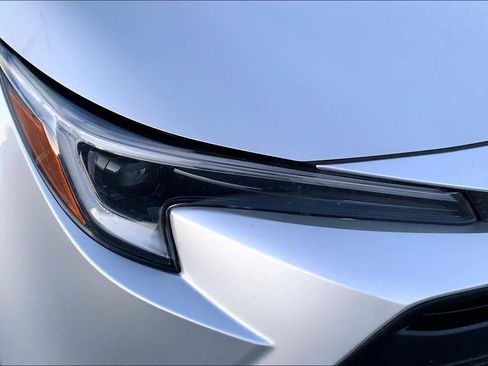 Used 2025 Toyota Corolla LE image 26