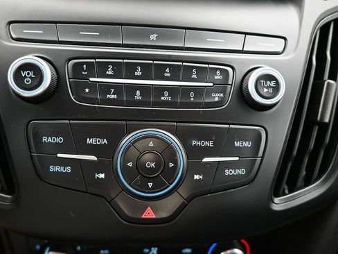 Used 2018 Ford Focus SE image 14