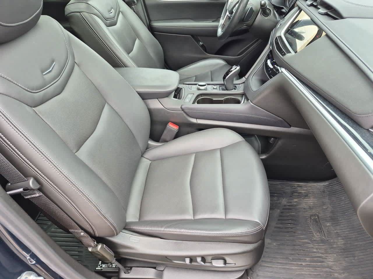 Used 2025 Cadillac XT5 Premium Luxury AWD/4WD image 23