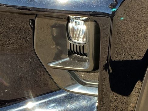 Used 2025 Ford Explorer Active w/ Active Comfort Package image 12