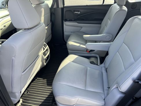 Used 2017 Honda Pilot Elite image 32