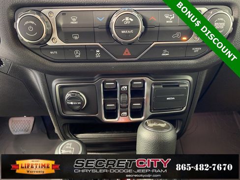 New 2026 Jeep Wrangler Unlimited Sport image 22