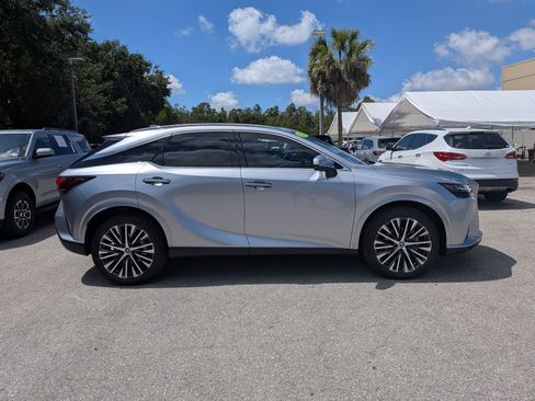 Used 2023 Lexus RX 350 Premium Plus w/ Accessory Package (Z1) FWD image 3