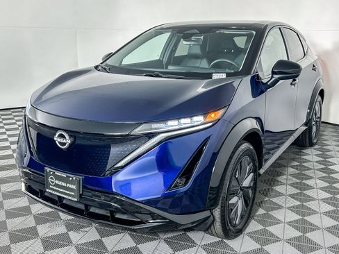 Certified 2025 Nissan Ariya AWD image 3