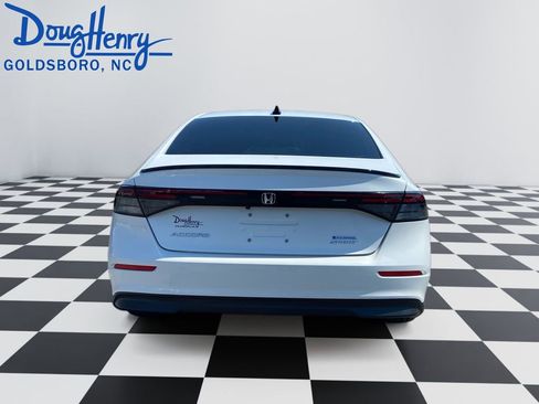 Used 2023 Honda Accord Sport image 4